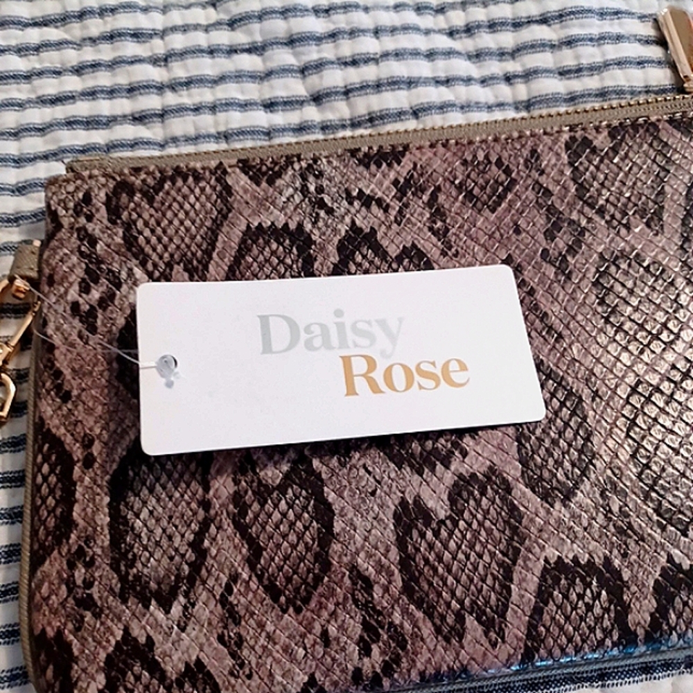 Daisy Rose Gray Snake Pattern Clutch Wristlet